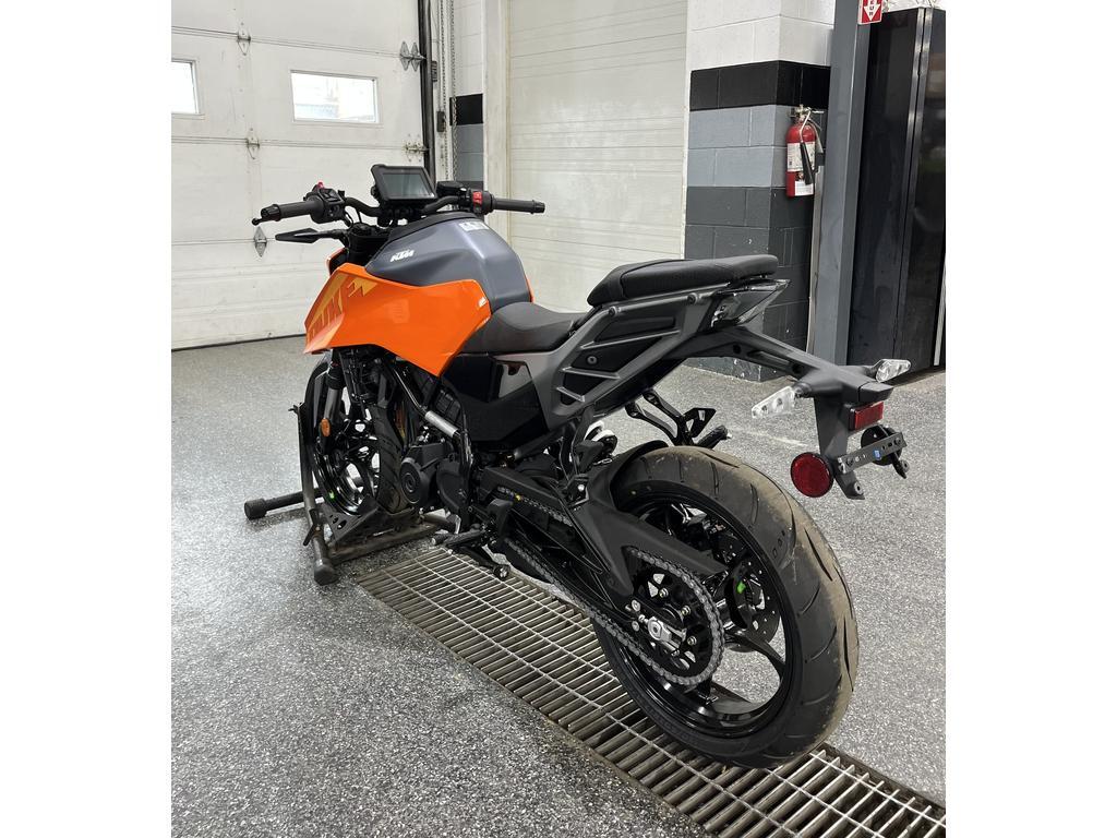 KTM 250 DUKE 2024
