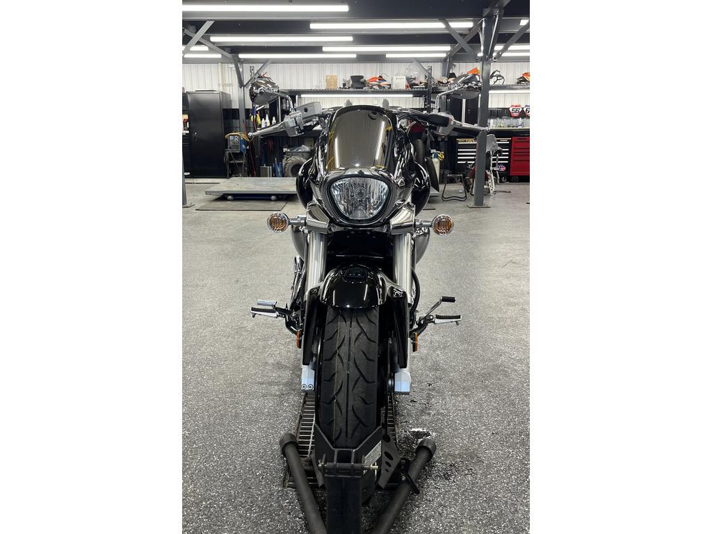 Suzuki Boulevard M109R 2025