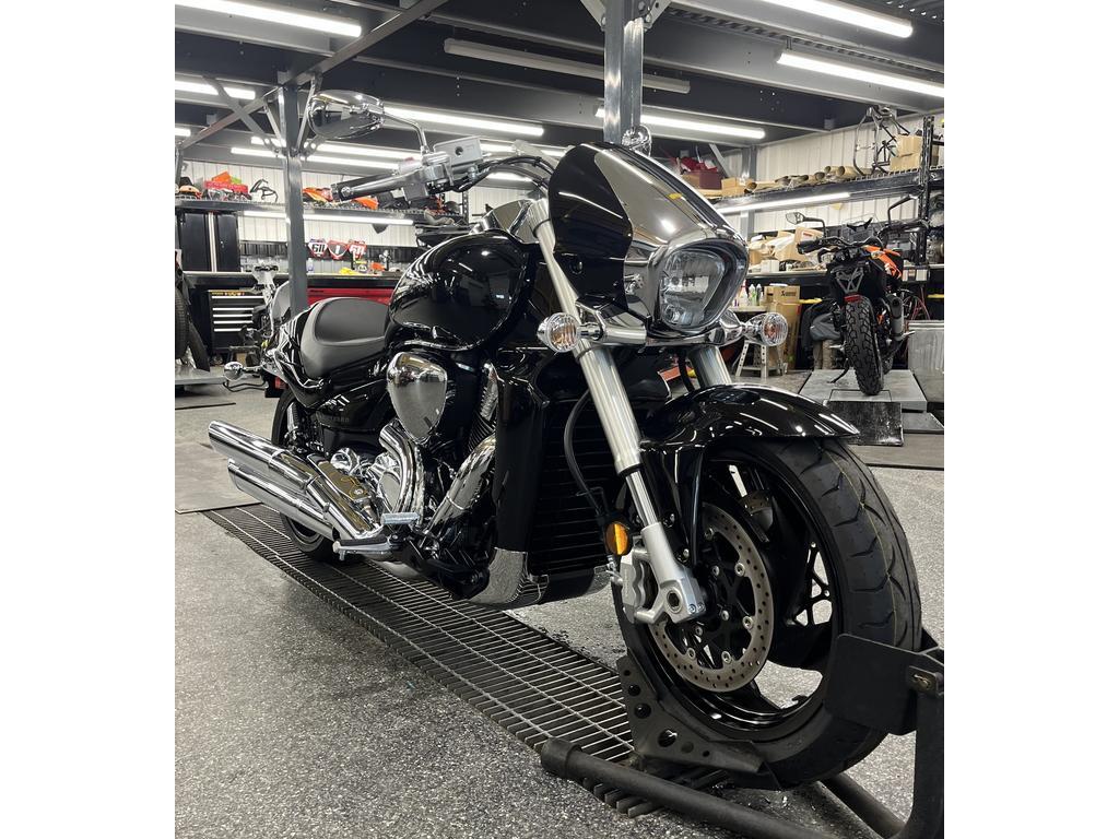 Suzuki Boulevard M109R 2025