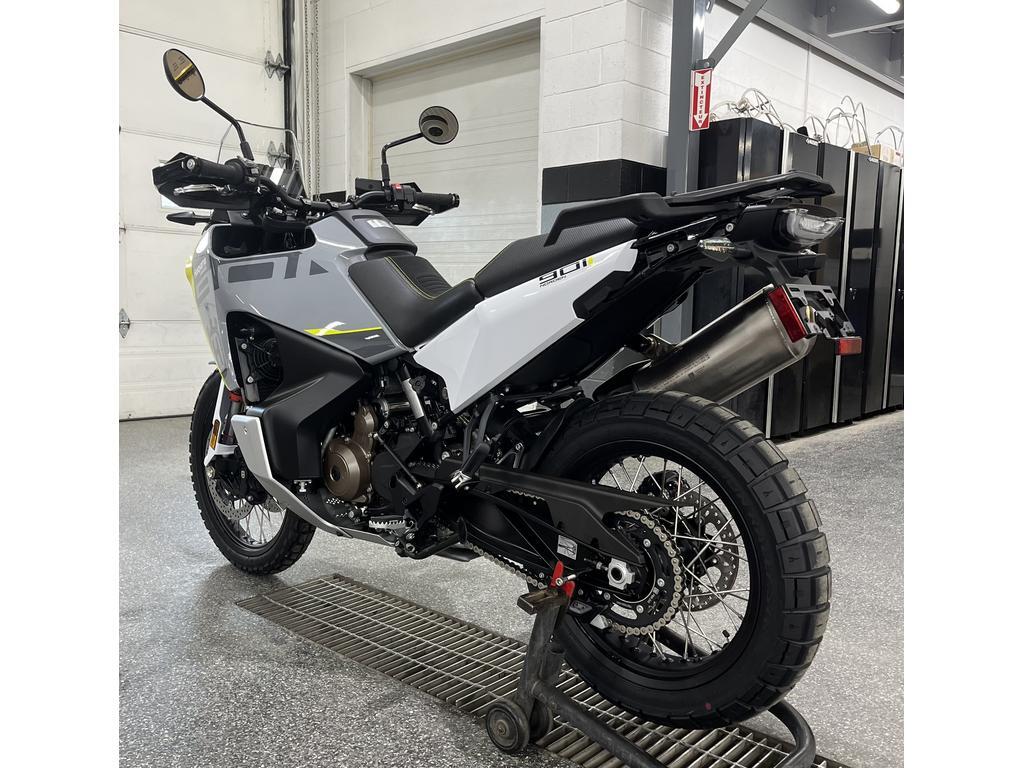 Husqvarna Norden 901 2025