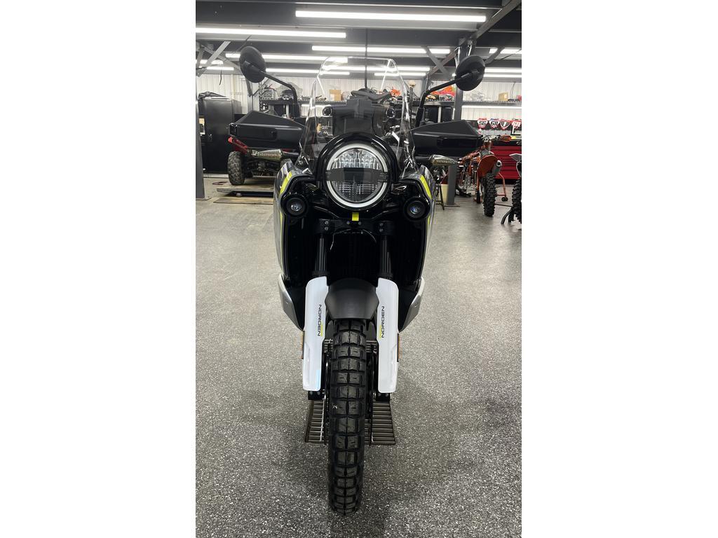 Husqvarna Norden 901 2025