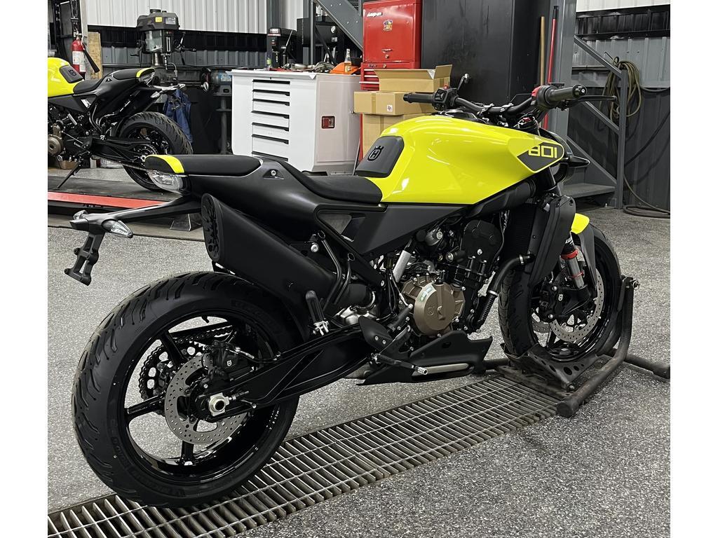 Husqvarna Vitpilen 801 2025