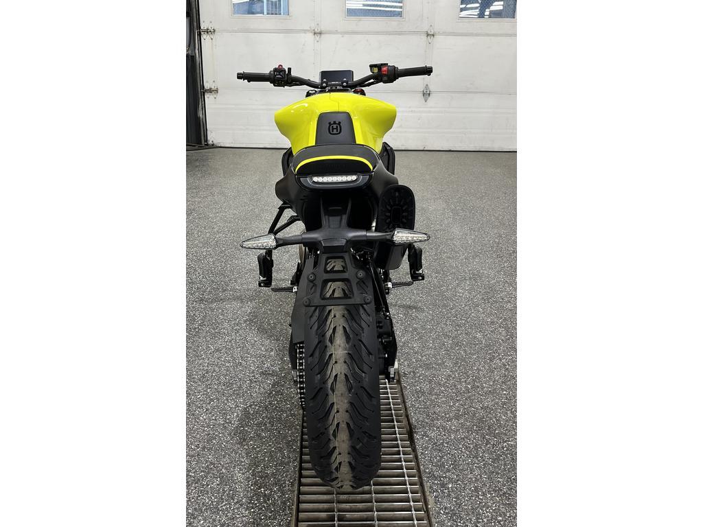 Husqvarna Vitpilen 801 2025