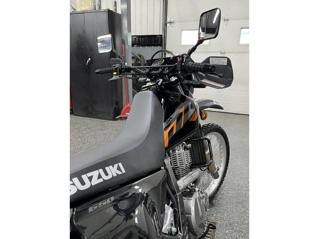 Suzuki DR650SE 2025