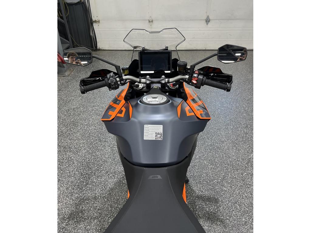 KTM 1290 DUKE GT 2024