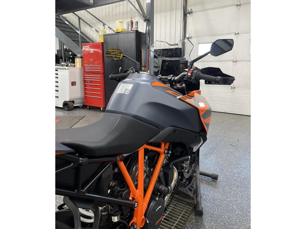 KTM 1290 DUKE GT 2024