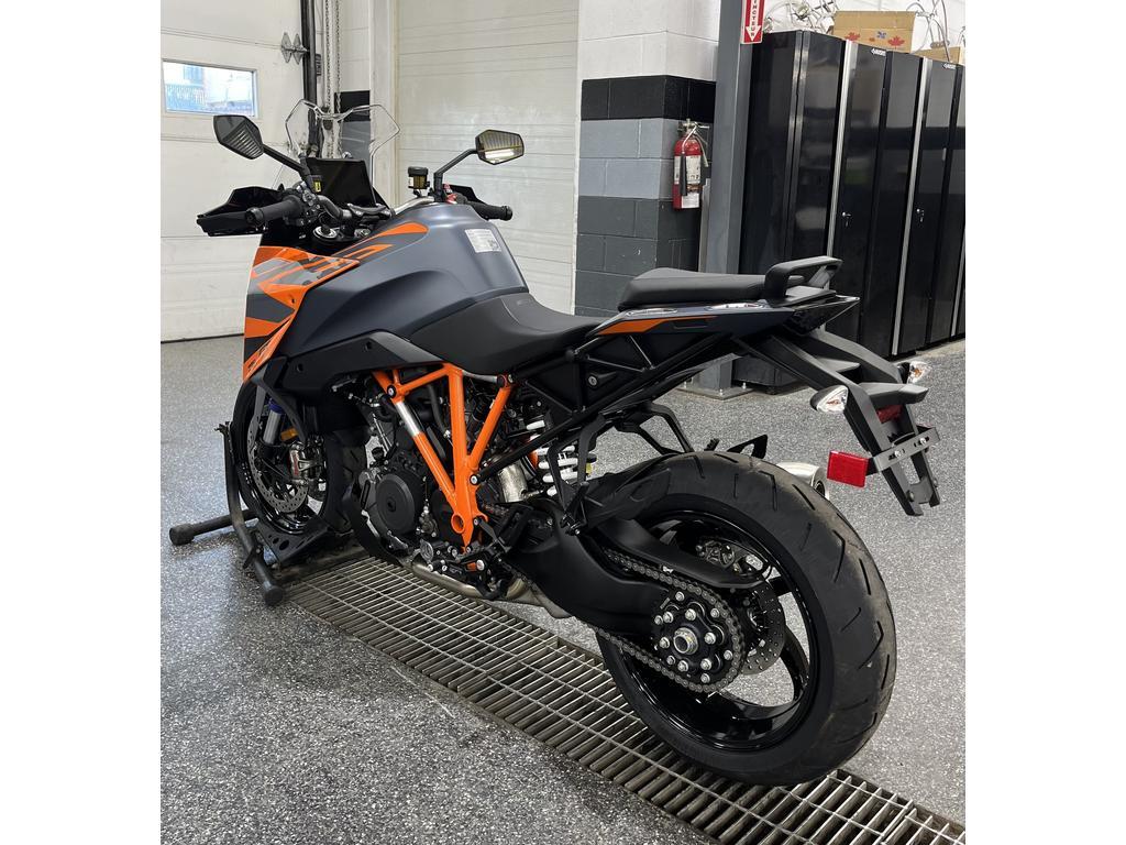 KTM 1290 DUKE GT 2024