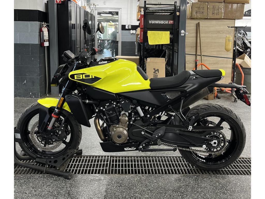 Husqvarna VITPILEN 8 2025