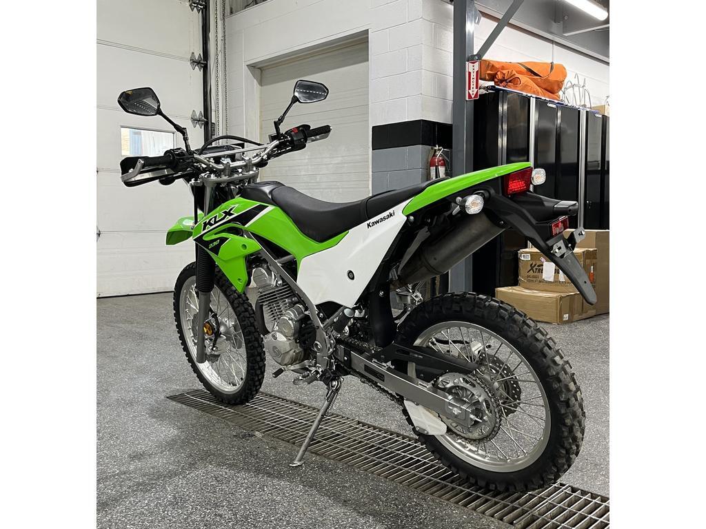 Kawasaki KLX230 2023