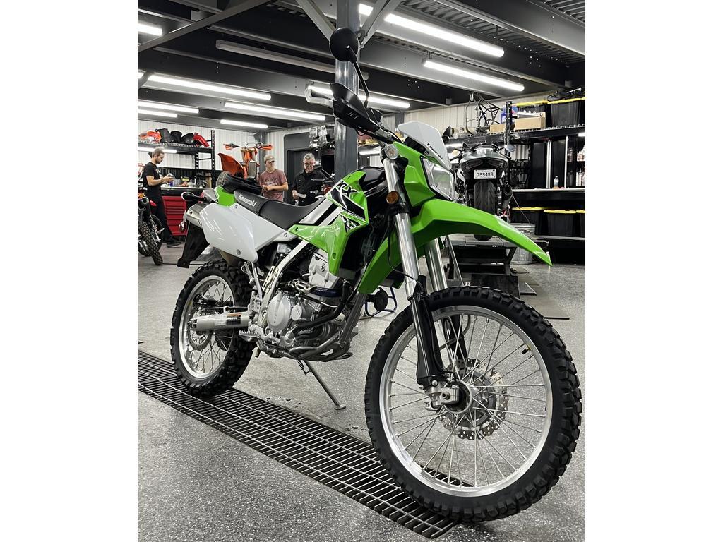 Kawasaki KLX300 2023
