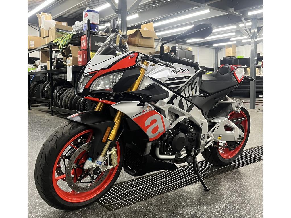 Aprilia TUONO 1100 2016