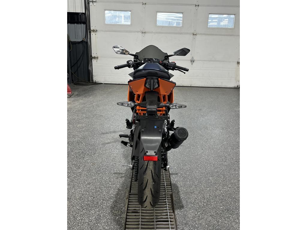 KTM RC 390 2024