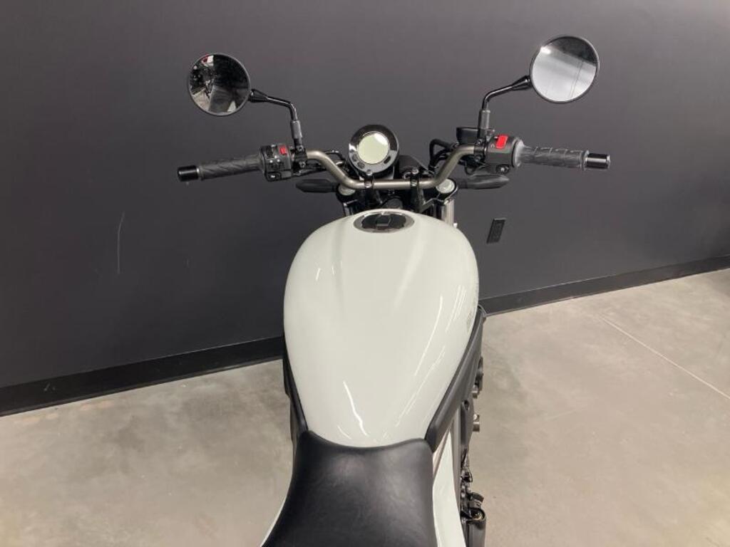 Kawasaki Eliminator 500 2024