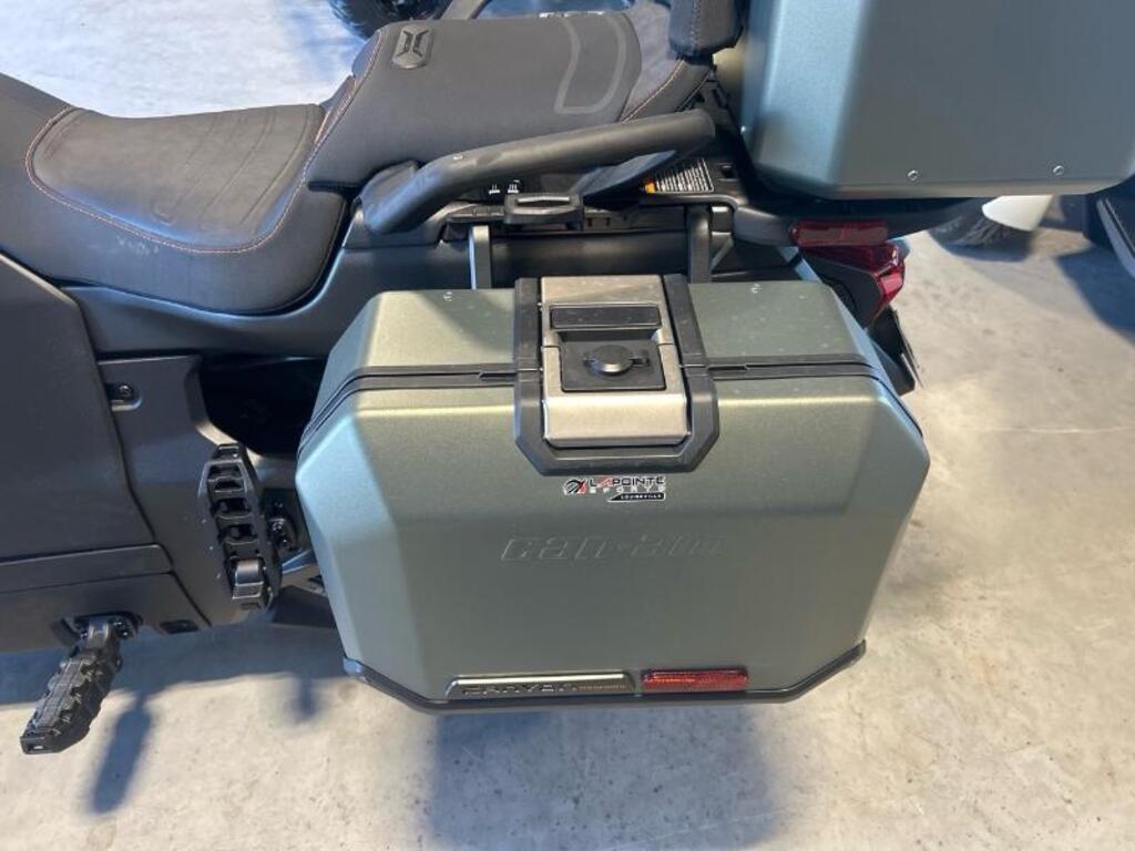 Can-Am Canyon Redrock 2025