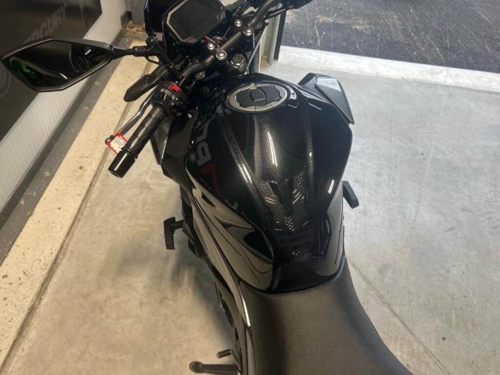 Kawasaki Z500 SE 2025