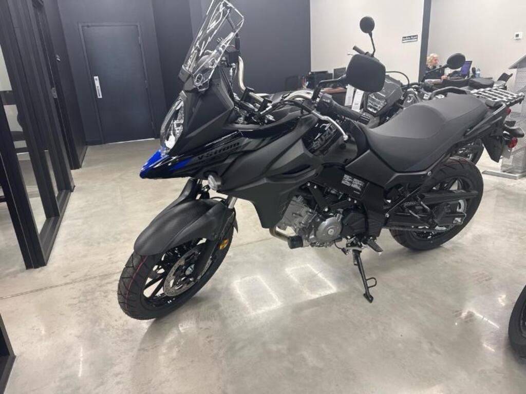 Suzuki V-Strom 650 2025