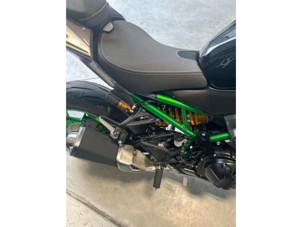 Kawasaki Z900 SE 2025