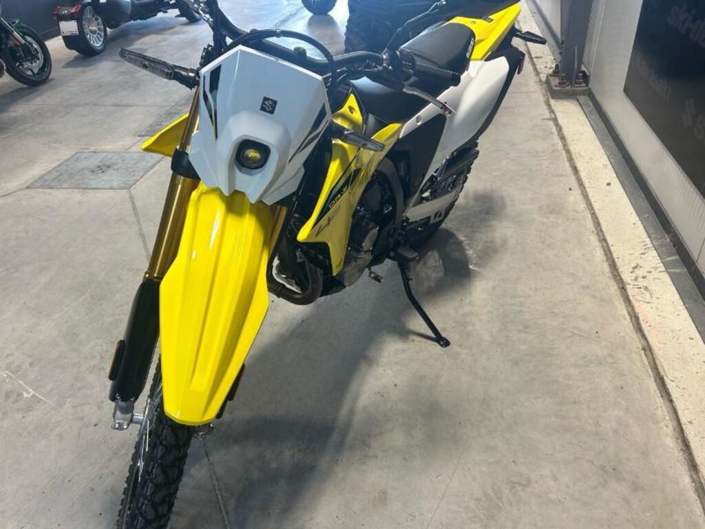 Suzuki DR-Z400S CHAMPION YELLOW NO2 2025