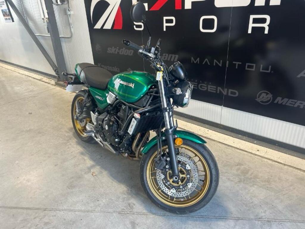 Kawasaki Z650RS VERT GN1 2023