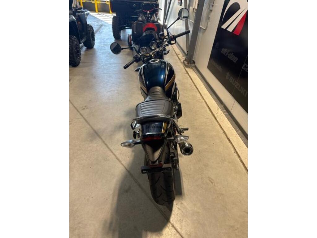 Kawasaki Zr 900 2022