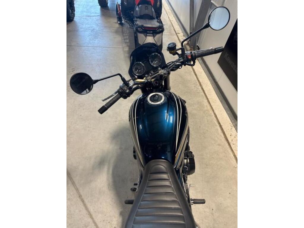 Kawasaki Zr 900 2022