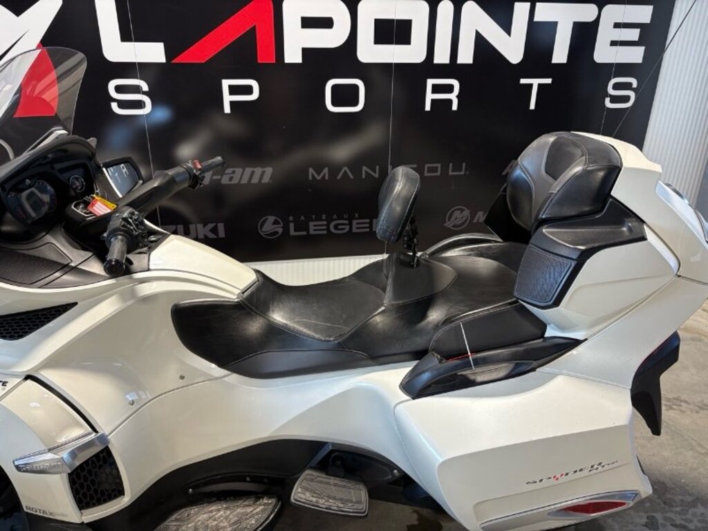 Can-Am SPYDER RT-S SE6 BLANC PERLÉ 2014
