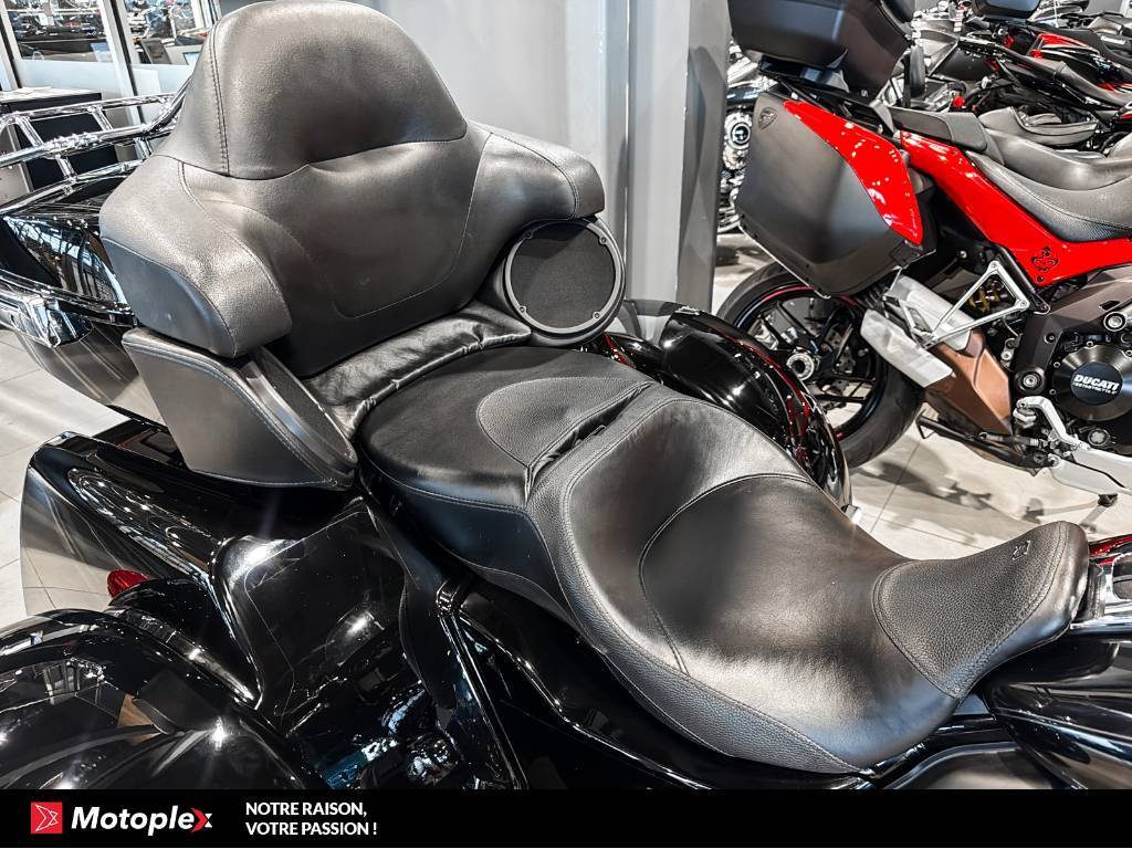 Harley-Davidson TRIGLIDE FLHTCUTG 2020