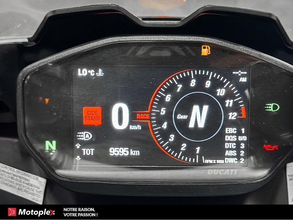 Ducati Panigale V2 2023