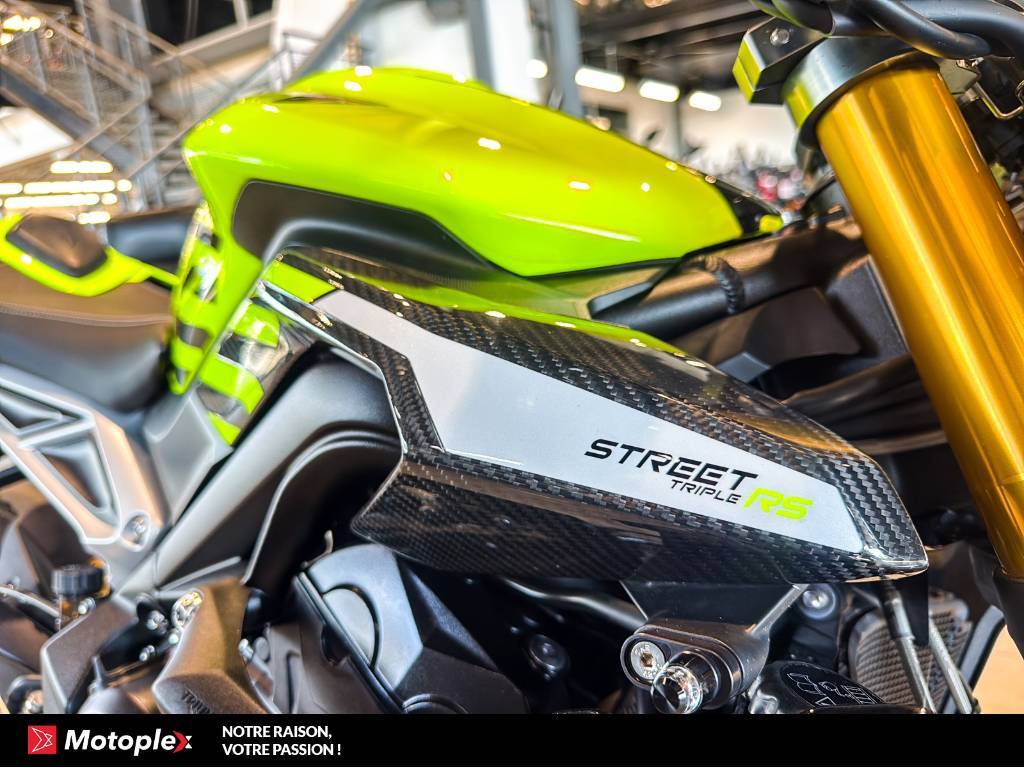 Triumph STREET TRIPLE 765 RS MOTO2 2024