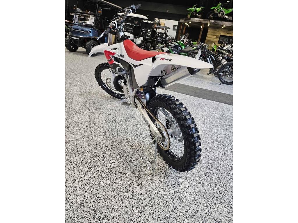 Yamaha YZ250 2026