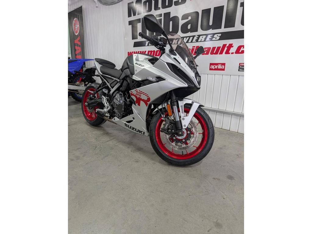 Suzuki GSX-8R 2024
