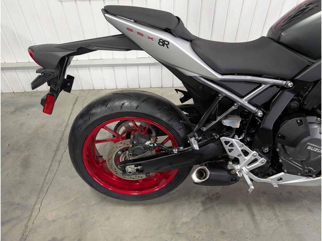 Suzuki GSX-8R 2024