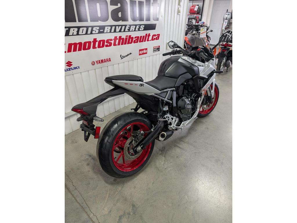 Suzuki GSX-8R 2024