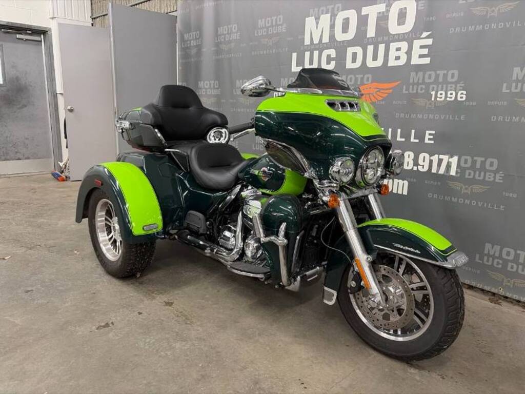 Harley-Davidson FLHTCUTG Tri Glide Ultra 2024