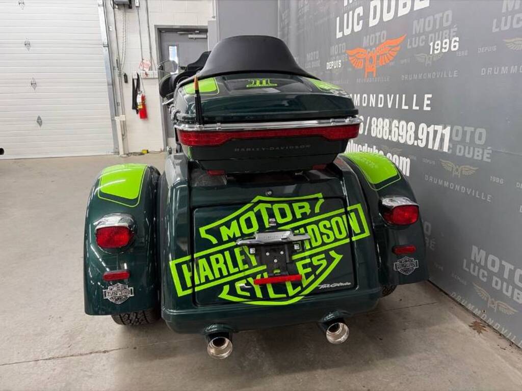 Harley-Davidson FLHTCUTG Tri Glide Ultra 2024