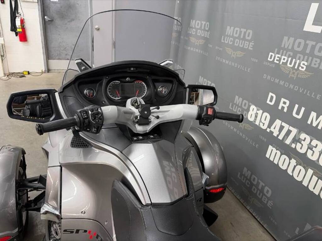 Can-Am Spyder RT-S SE5 2011