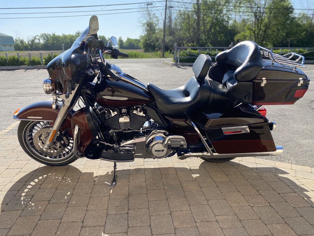 Harley-Davidson FLHTK Electra Glide Ultra Limited 2011