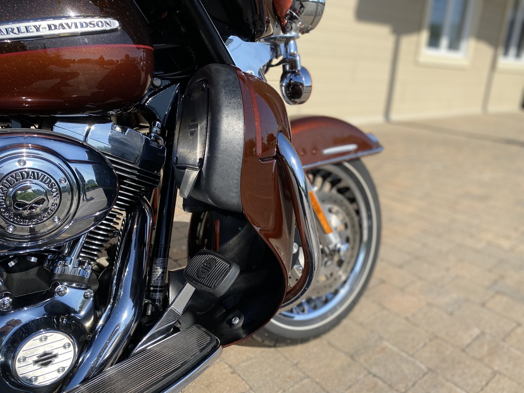 Harley-Davidson FLHTK Electra Glide Ultra Limited 2011
