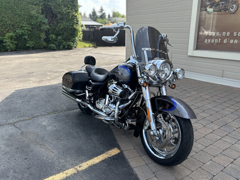 Harley-Davidson FLHRSE CVO Road King 2008