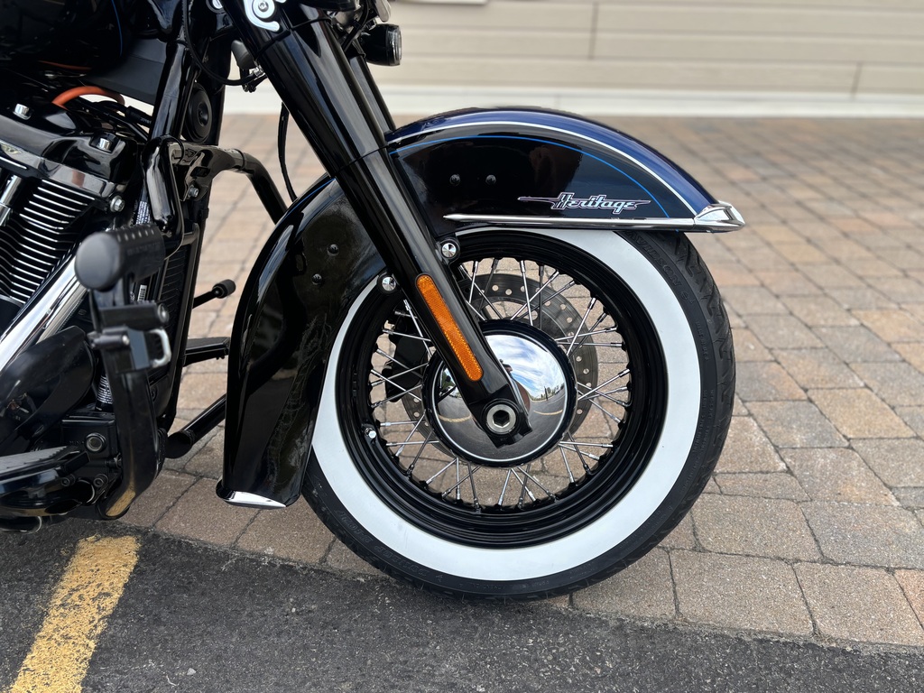 Harley-Davidson FLHCS Heritage Classic 114 2018