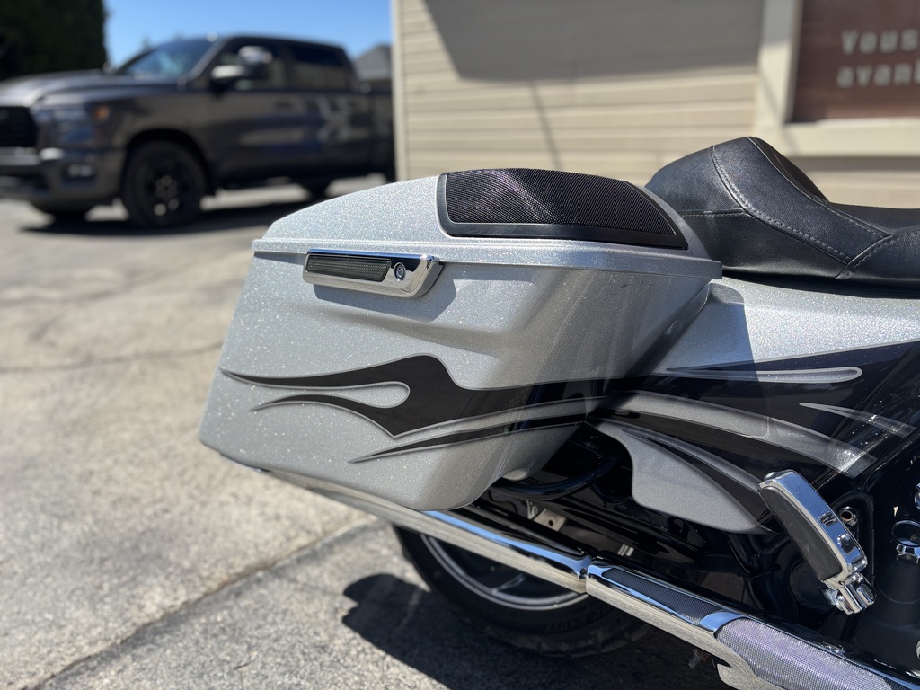 Harley-Davidson FLHXSE CVO Street Glide 2015