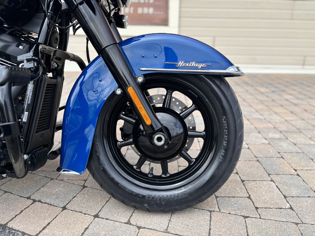 Harley-Davidson FLHCS Heritage Classic 114 2022