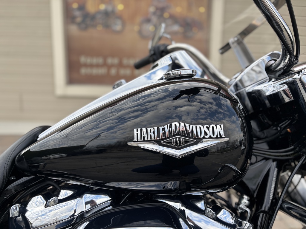 Harley-Davidson FLHR Road King 2021