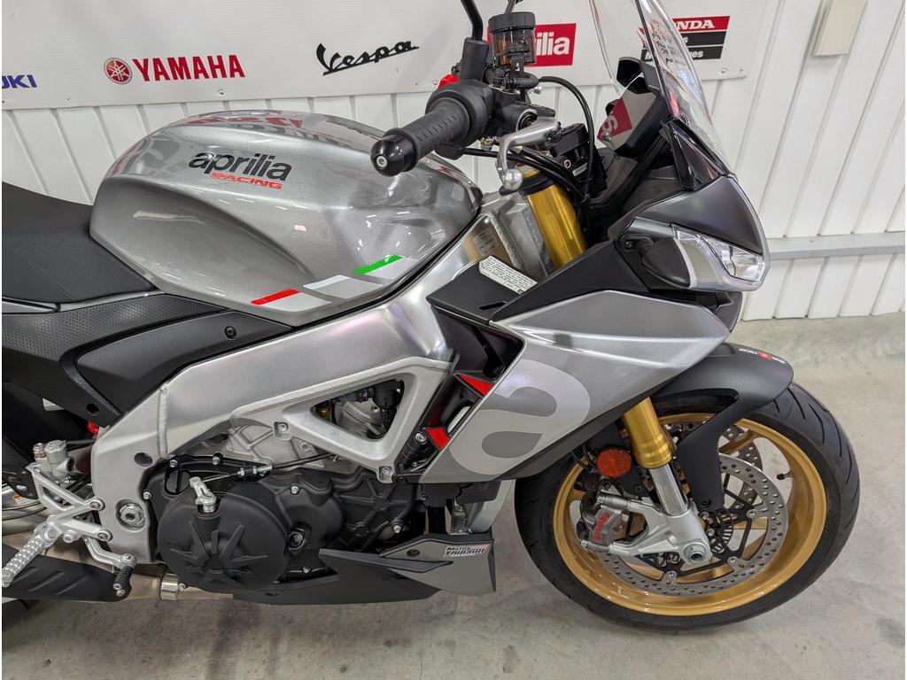 Aprilia Tuono V4 1100 2022