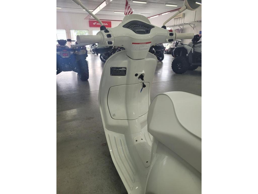 Vespa Sprint 50 2022