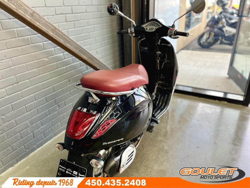 Vespa Primavera 50 2015