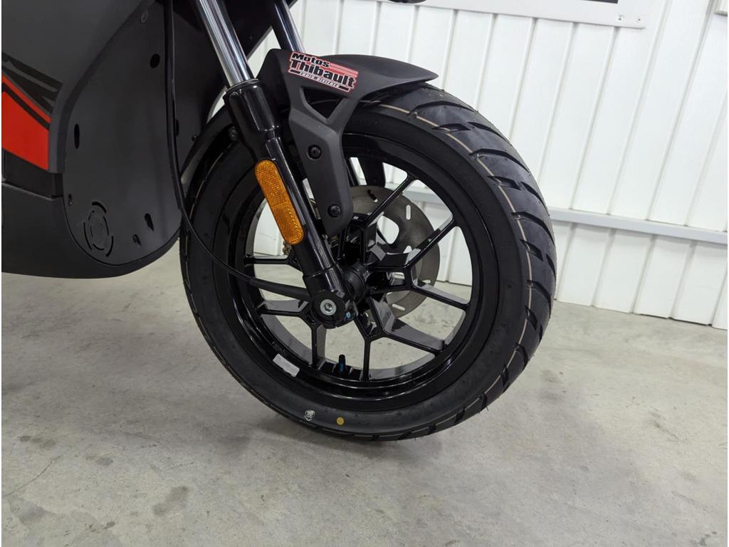 Aprilia SR 50 2025