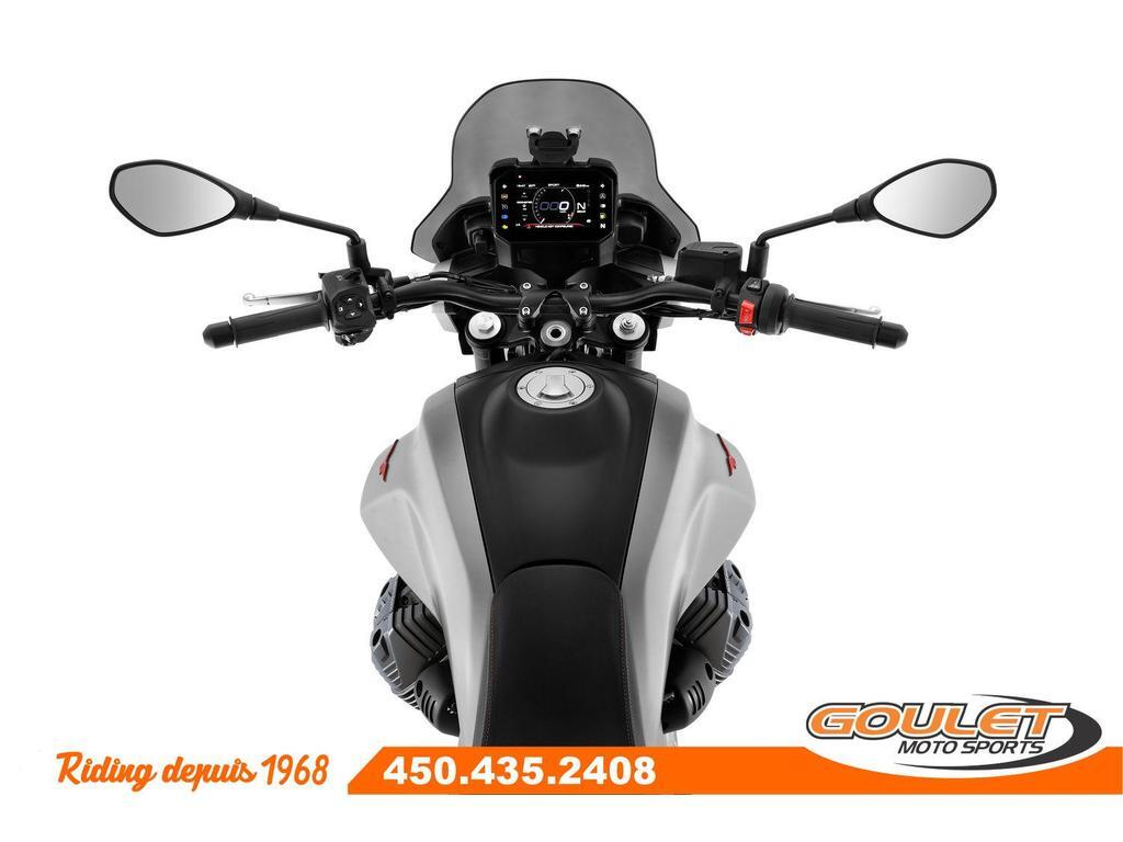 Moto Guzzi V85 TT STRADA 2025