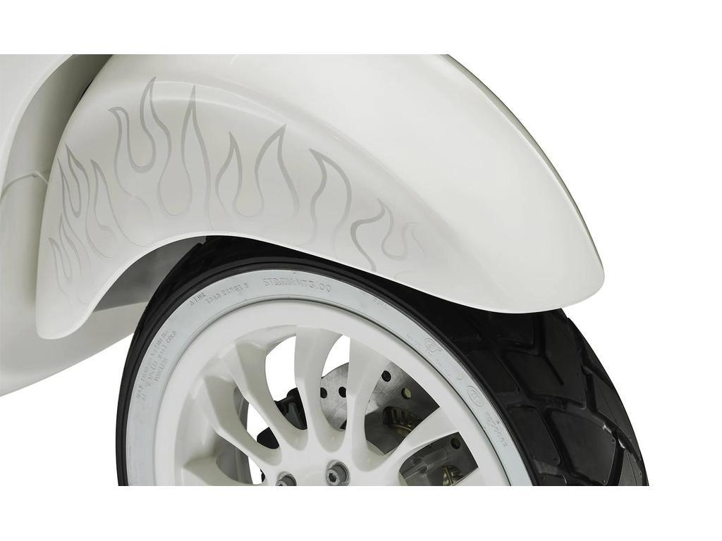 Vespa Sprint 50 JUSTIN BIEBER * Liquidation * 2022