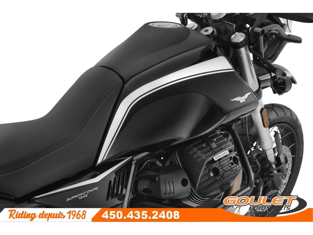 Moto Guzzi V85 2023